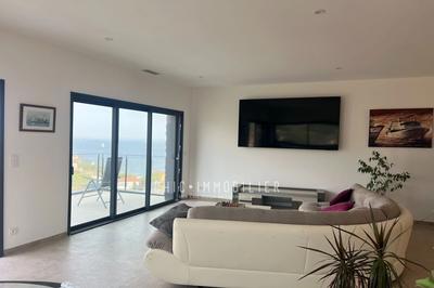 Propriété - 213 m² - 4 pièces