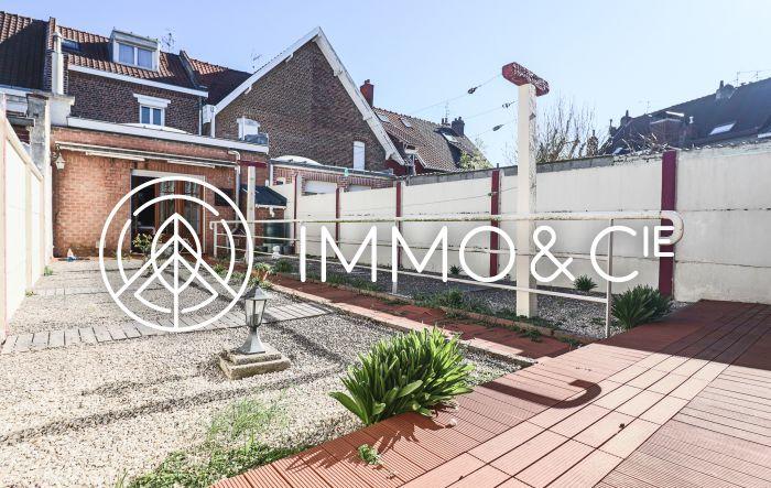 Maison - 90 m² - 6 pièces