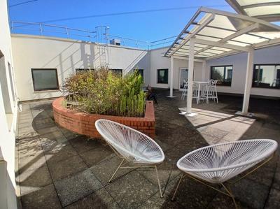 Bureau - 200 m² - 9 pièces