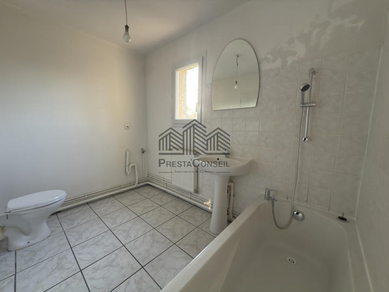 Maison - 76 m² - 4 pièces