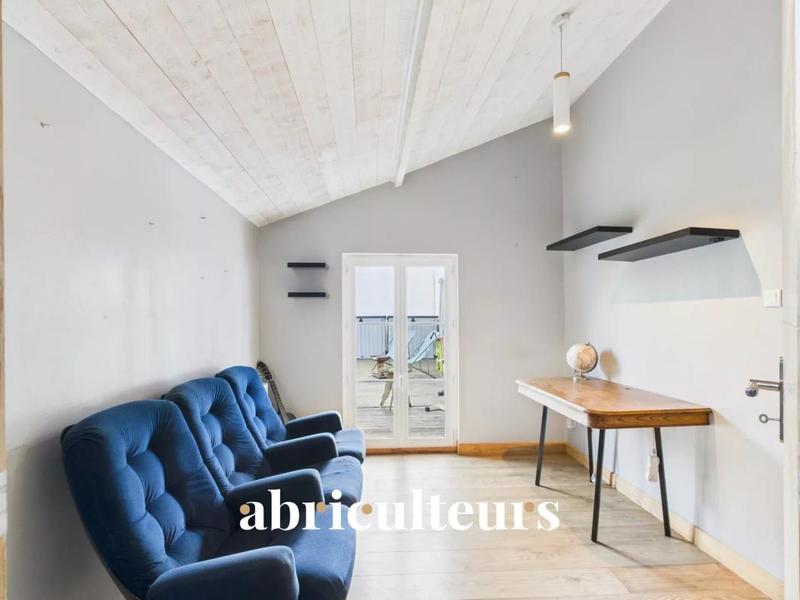 Maison - 147 m² - 7 pièces