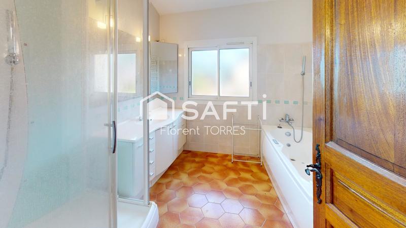 Maison - 143 m² - 7 pièces