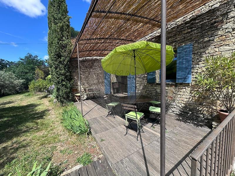 Maison en pierre - 220 m² - 6 pièces