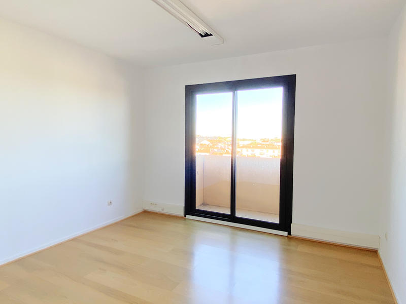 Bureau - 209 m²