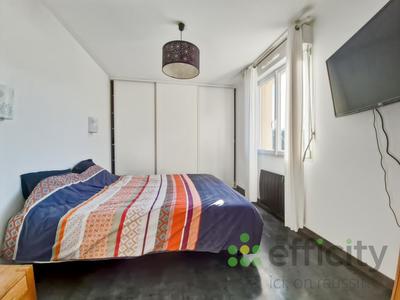 Pavillon - 185 m² - 7 pièces