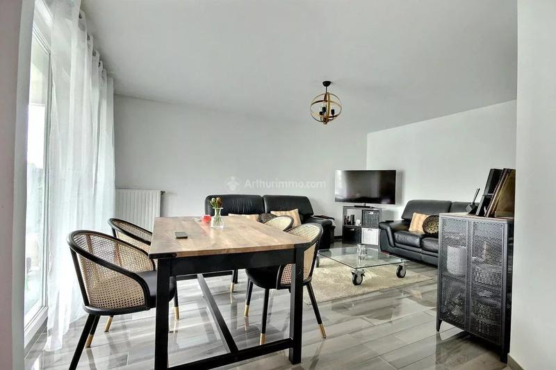 Appartement - 67 m² - 3 pièces