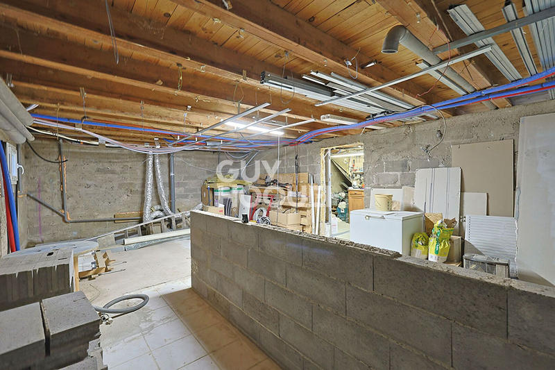 Maison - 110 m² - 4 pièces