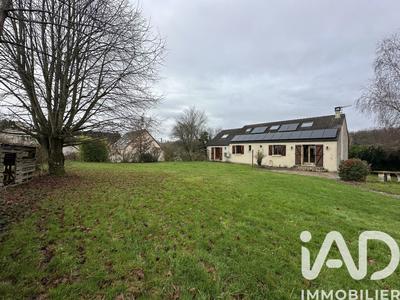 Maison - 152 m² - 8 pièces