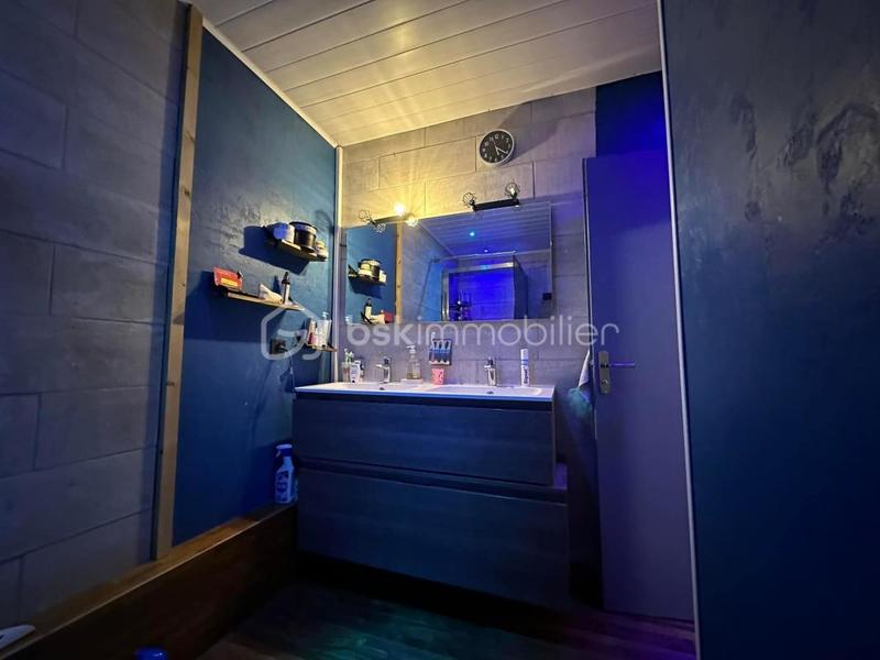 Appartement - 81 m² - 4 pièces