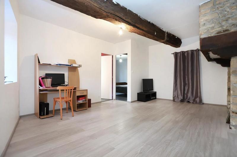 Maison - 324 m² - 8 pièces