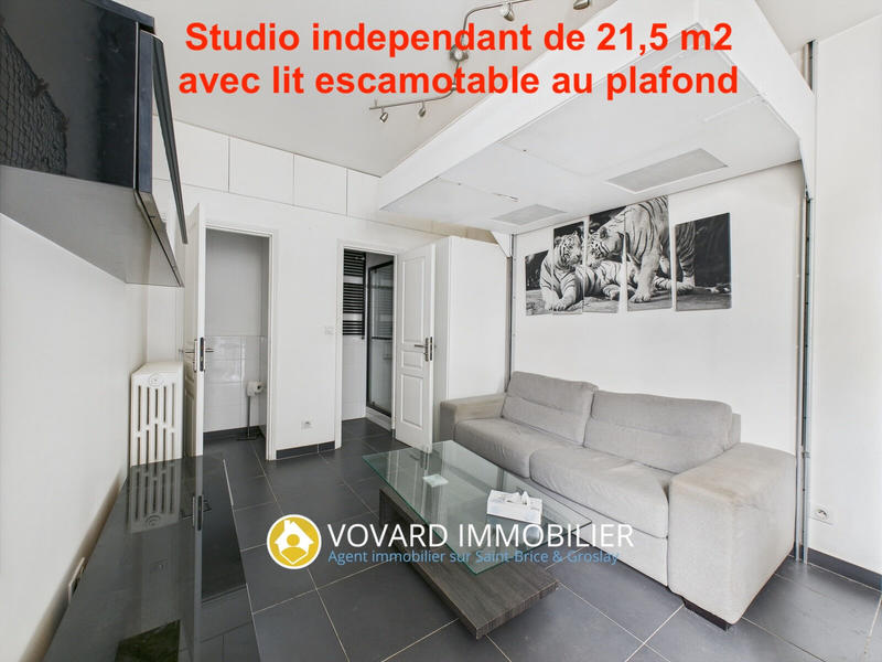 Maison - 234 m² - 8 pièces