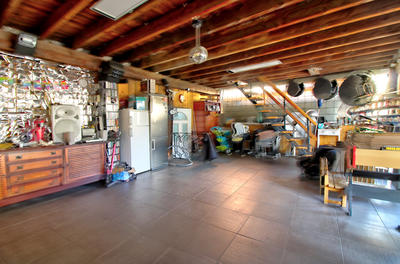 Maison - 350 m² - 6 pièces