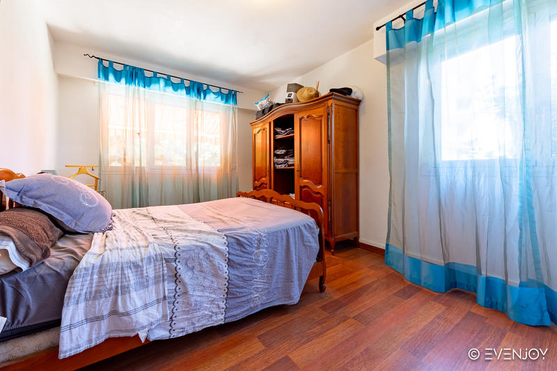 Appartement - 104 m² - 4 pièces