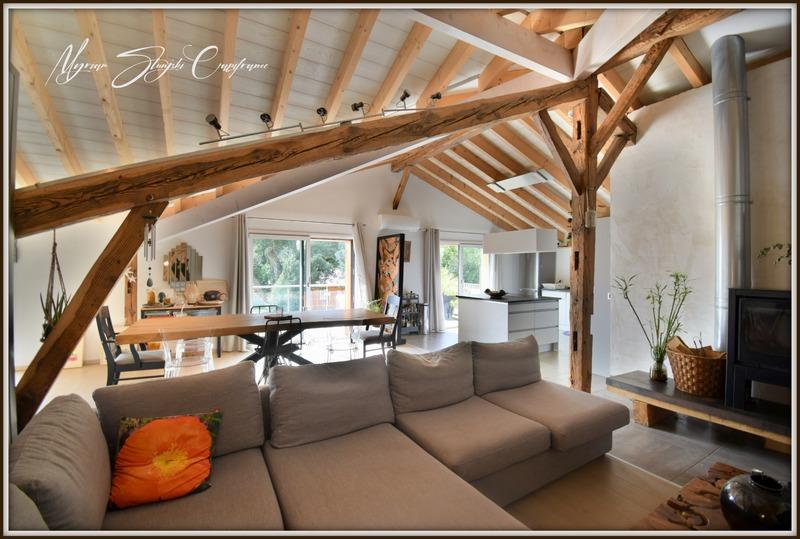 Maison - 306 m² - 8 pièces
