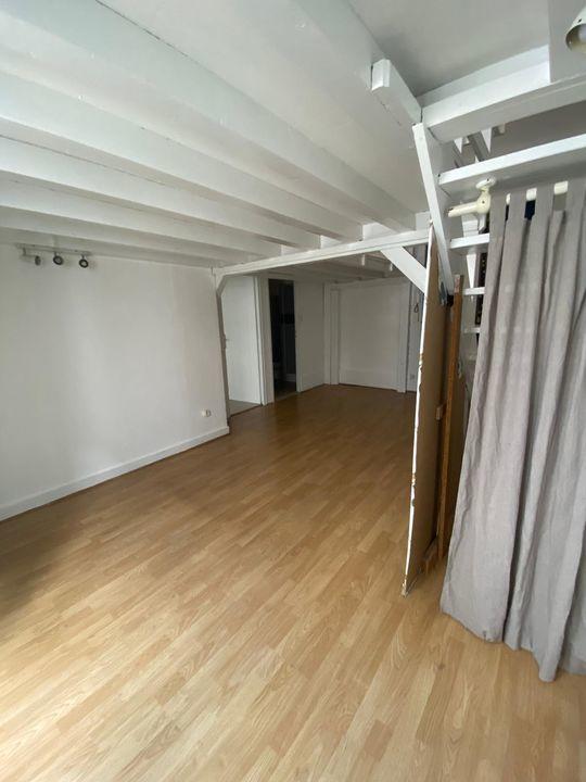 Studio - 47 m² - 2 pièces