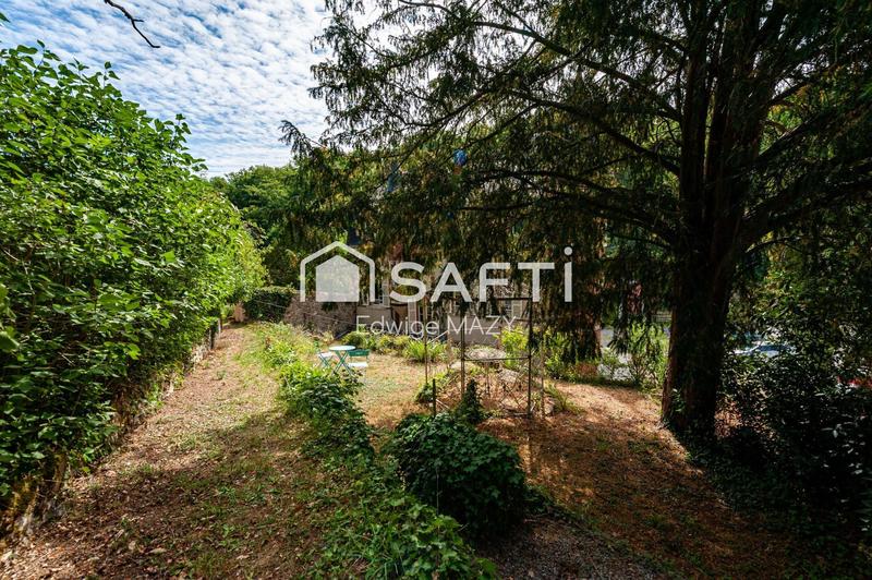 Maison - 320 m² - 14 pièces