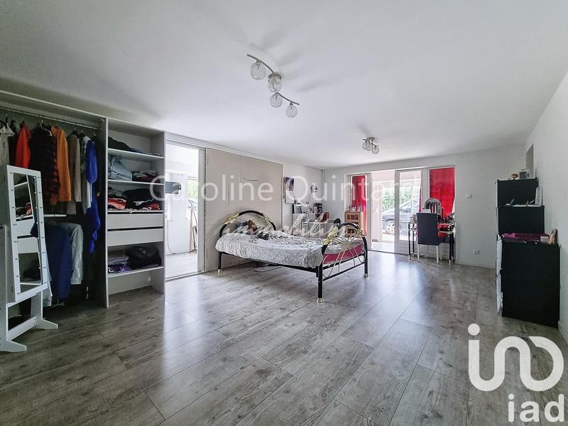 Maison - 270 m² - 10 pièces