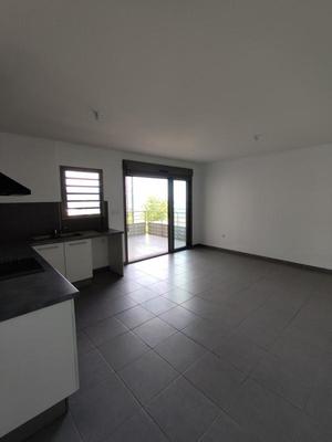 Appartement - 64 m² - 2 pièces