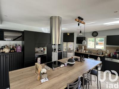 Maison - 179 m² - 5 pièces