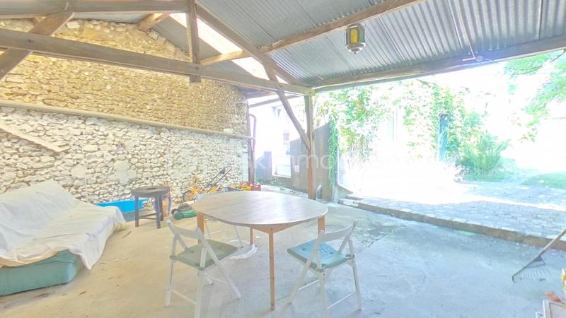 Propriété - 154 m² - 6 pièces