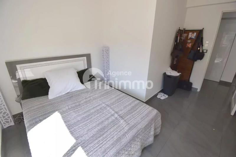 Appartement - 94 m² - 5 pièces