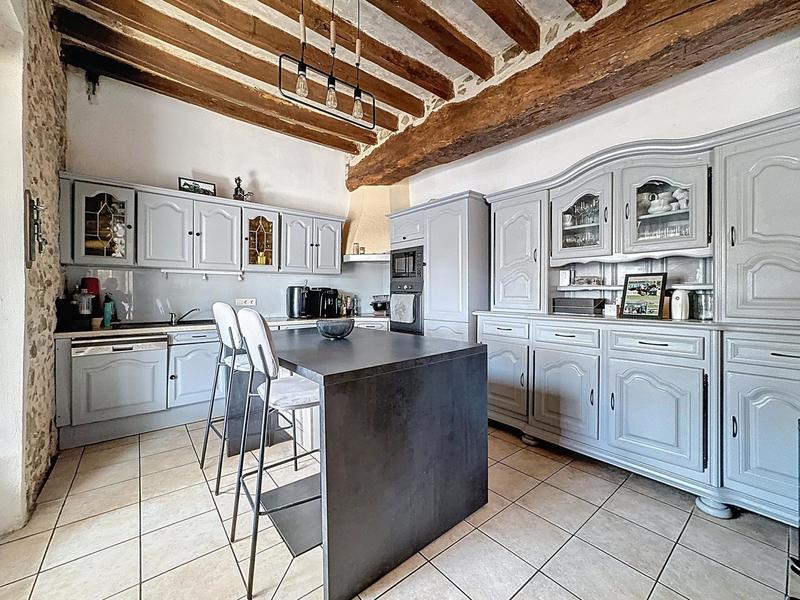 Maison - 180 m² - 6 pièces