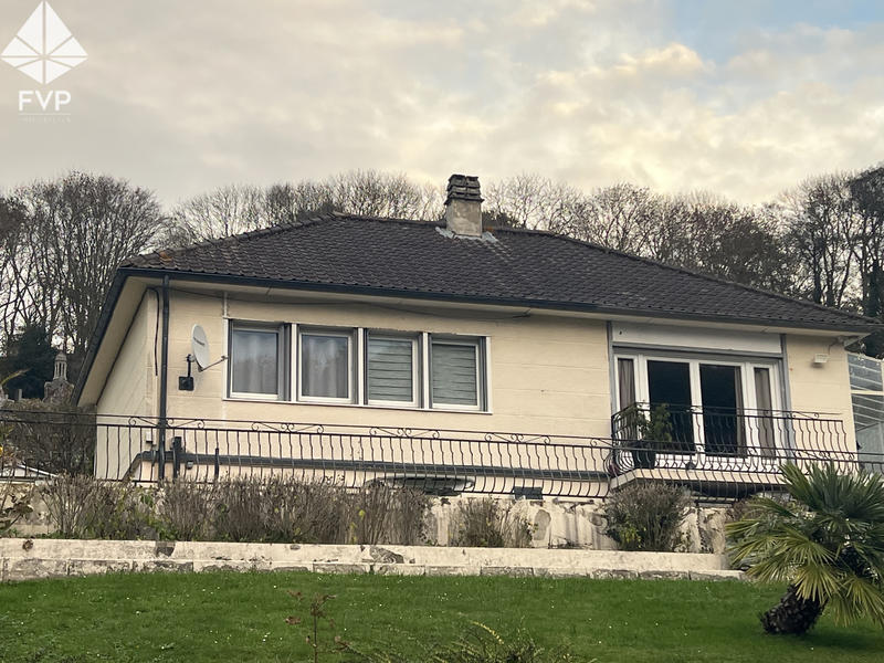 Maison - 143 m² - 8 pièces