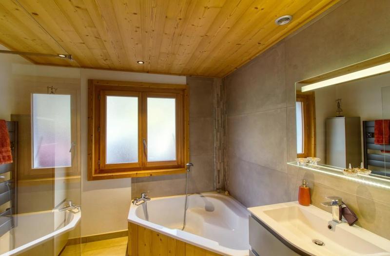 Châlet - 260 m² - 9 pièces