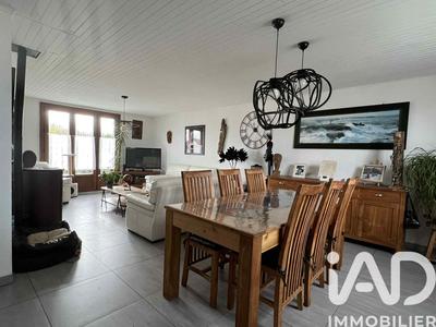 Maison - 99 m² - 4 pièces