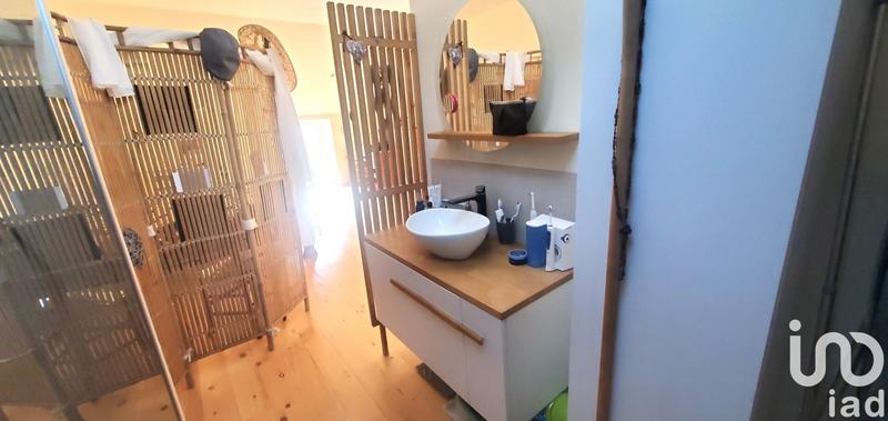 Maison - 182 m² - 10 pièces