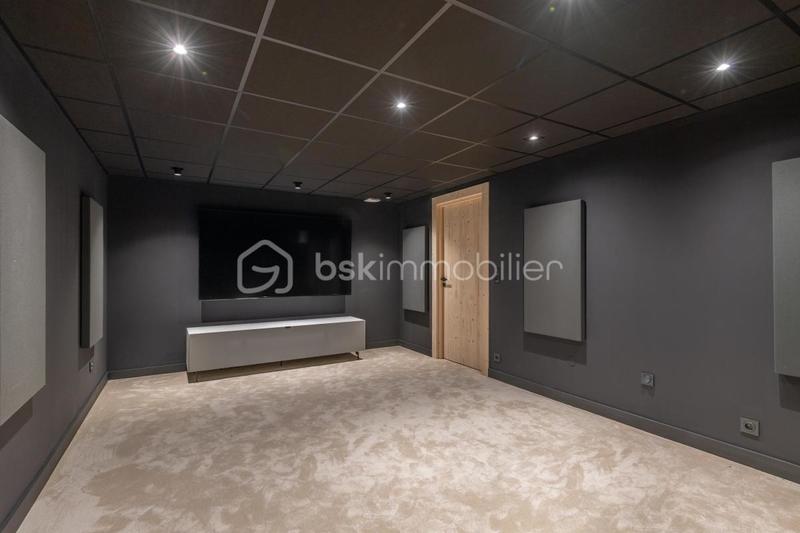 Duplex - 179 m² - 5 pièces