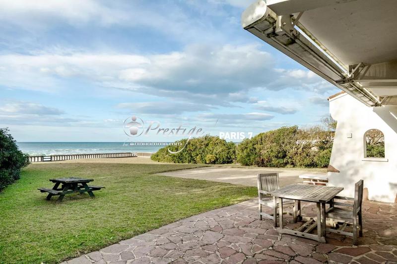 Maison - 200 m² - 7 pièces