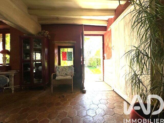 Maison - 215 m² - 6 pièces