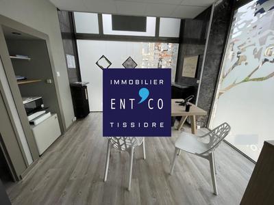 Local commercial - 82 m² - 4 pièces