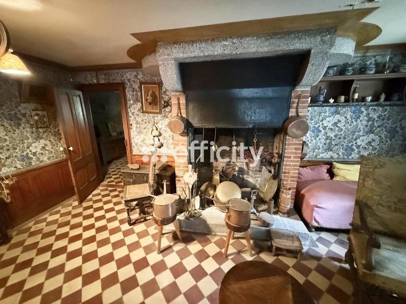 Demeure - 500 m² - 22 pièces