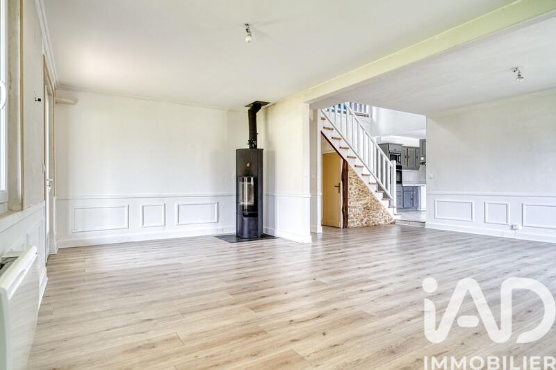 Maison - 181 m² - 8 pièces