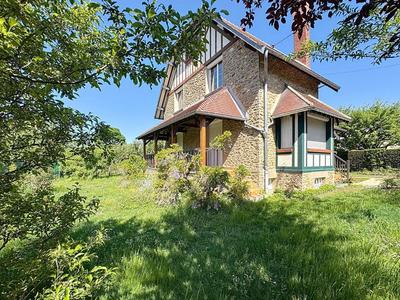 Maison - 144 m² - 6 pièces