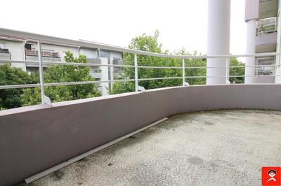 Appartement ancien - 49 m² - 2 pièces