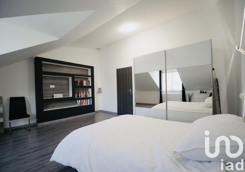 Maison - 240 m² - 6 pièces