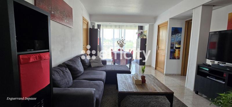 Appartement - 76 m² - 5 pièces