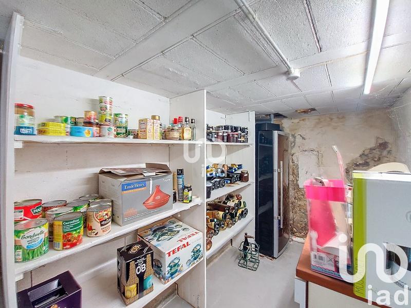 Maison - 247 m² - 10 pièces