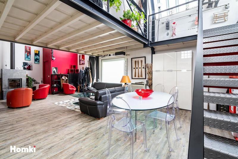 Maison - 180 m² - 6 pièces