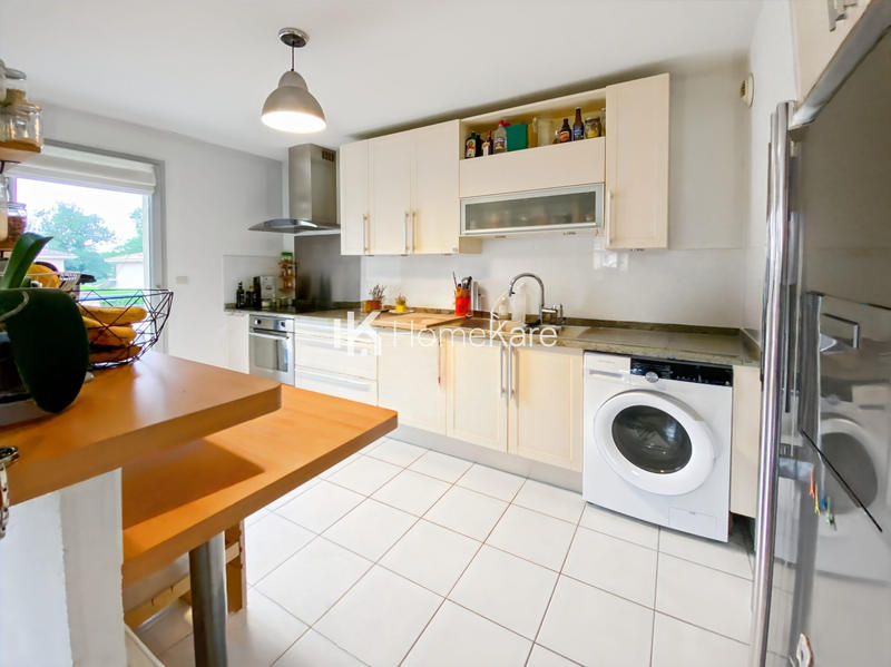 Appartement - 90 m² - 4 pièces