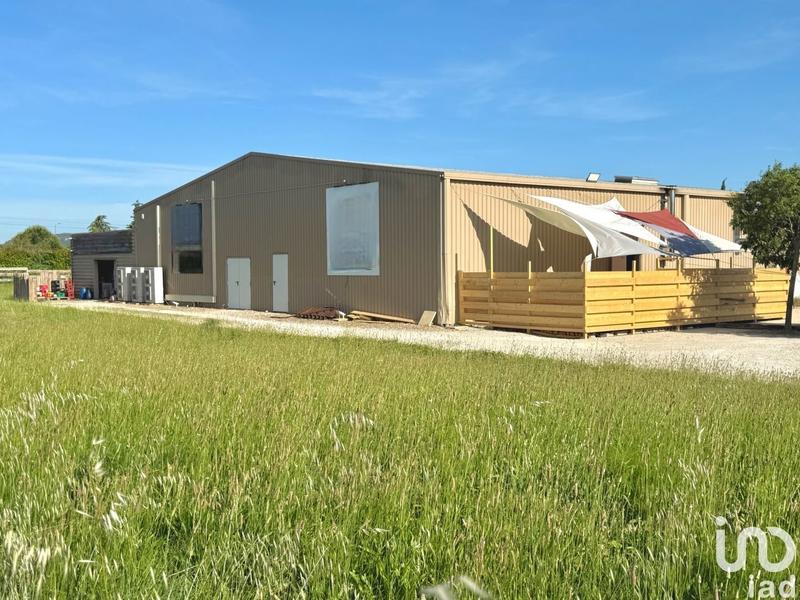 Local commercial - 700 m²