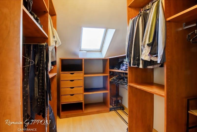 Maison - 286 m² - 11 pièces