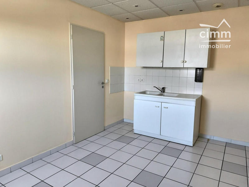 Local d'activités - 59 m² - 3 pièces