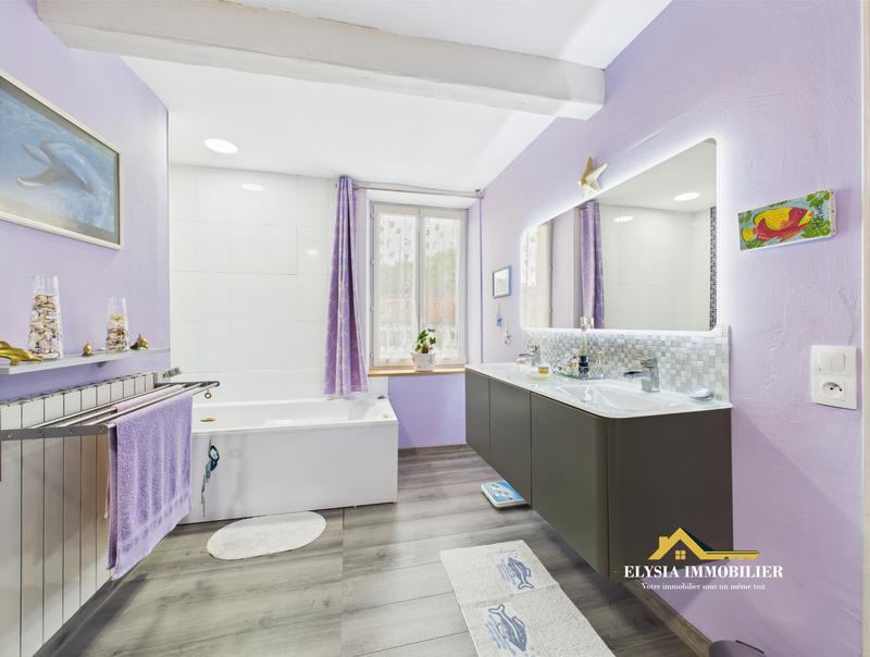 Maison - 147 m² - 6 pièces