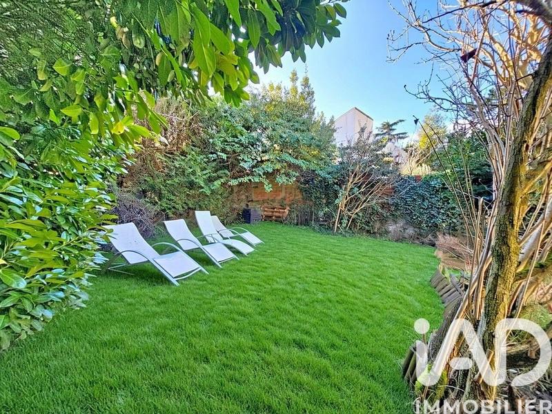 Maison - 174 m² - 9 pièces