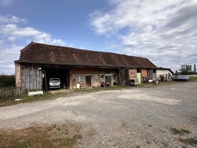 Maison ancienne - 156 m² - 8 pièces
