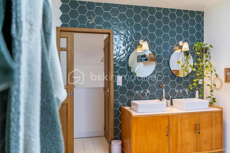 Maison d'architecte - 240 m² - 7 pièces